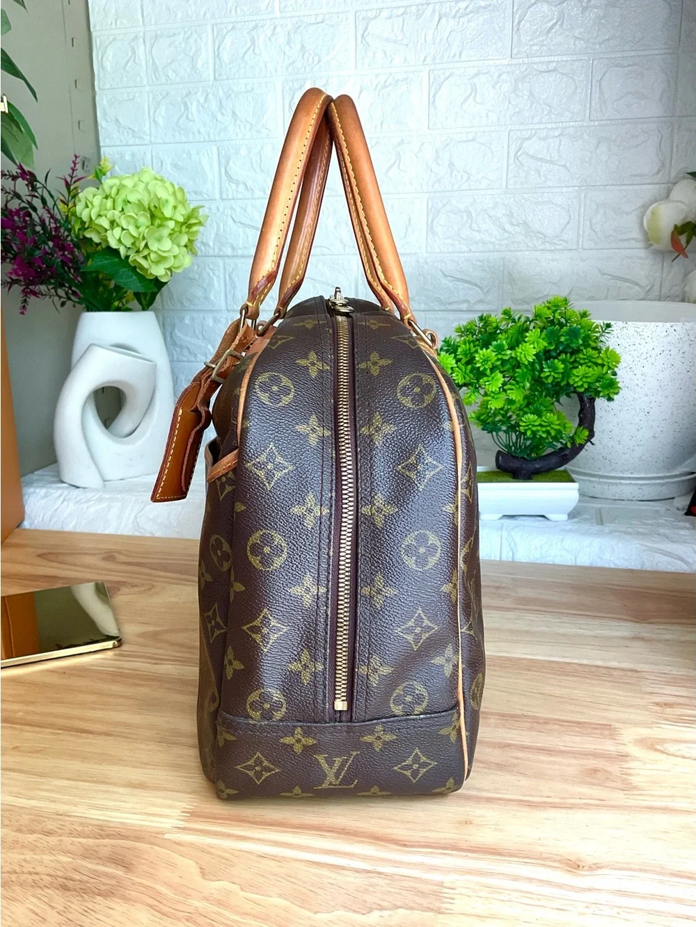 ✅LV LARGE DEAUVILLE HANDBAG AUTHENTIC LOUIS VUITTON